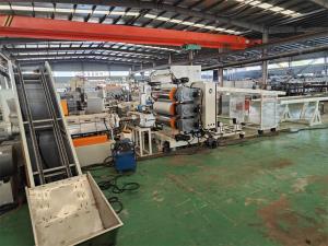 密煉單螺桿片材擠出機(jī)_密煉單螺桿片材擠出機(jī)_佳德裝備